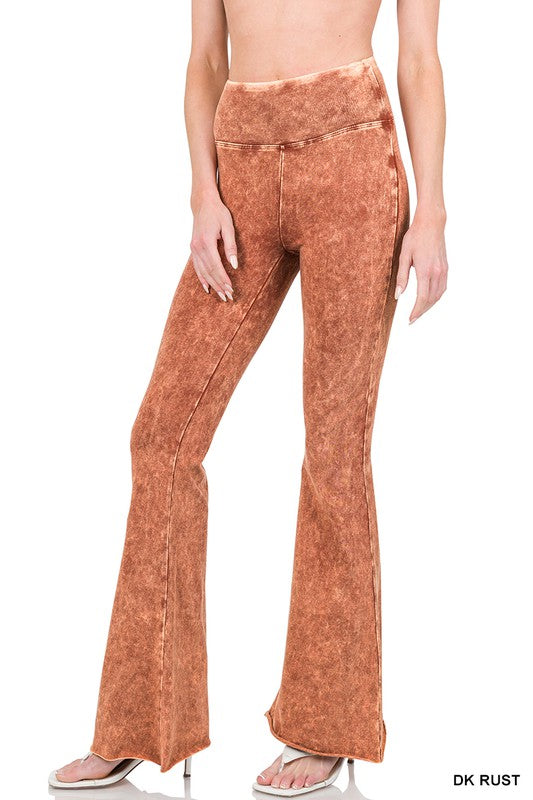 Pantalones de cintura alta con lavado ácido