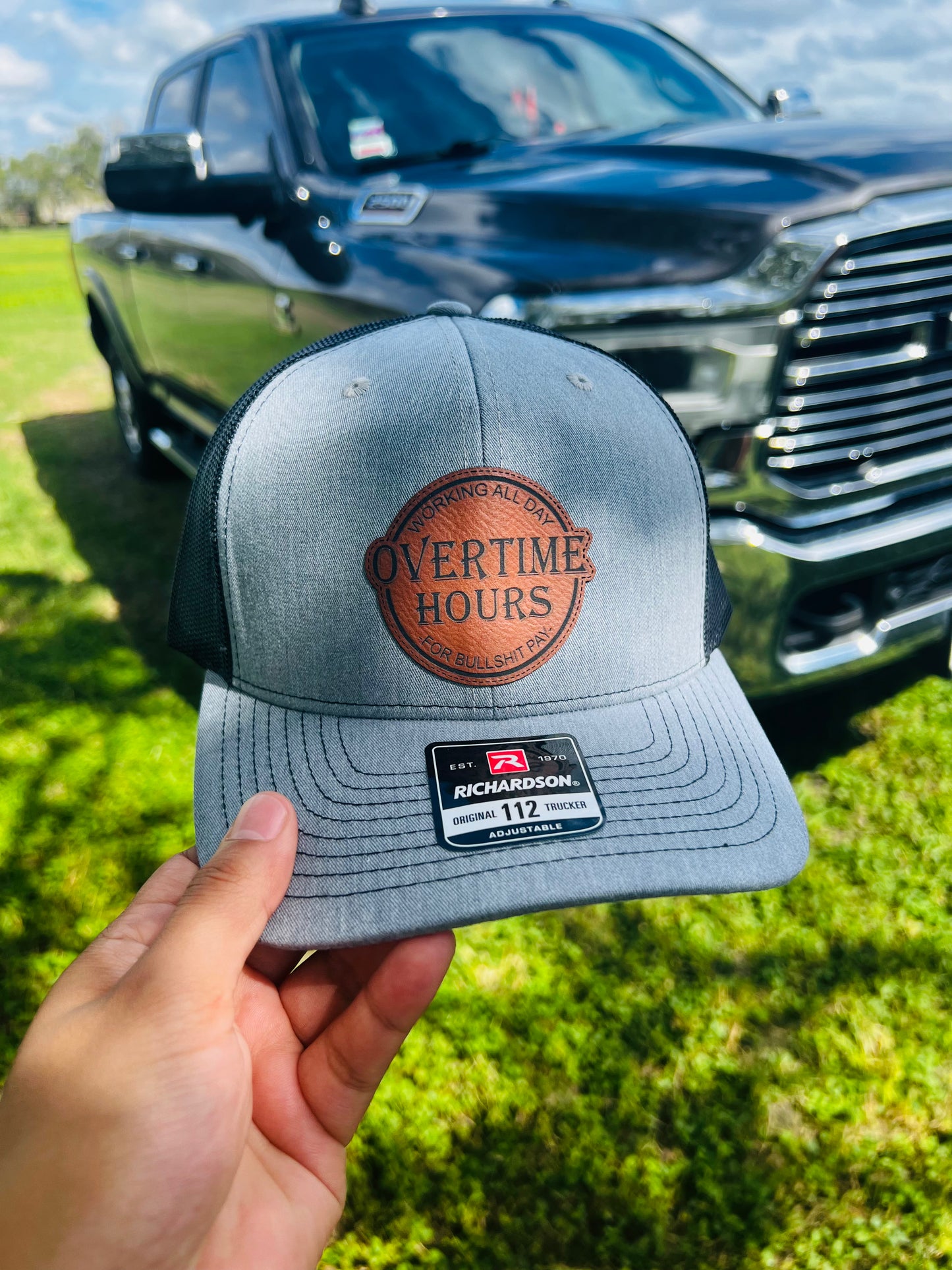 Sombrero SnapBack de horas extras