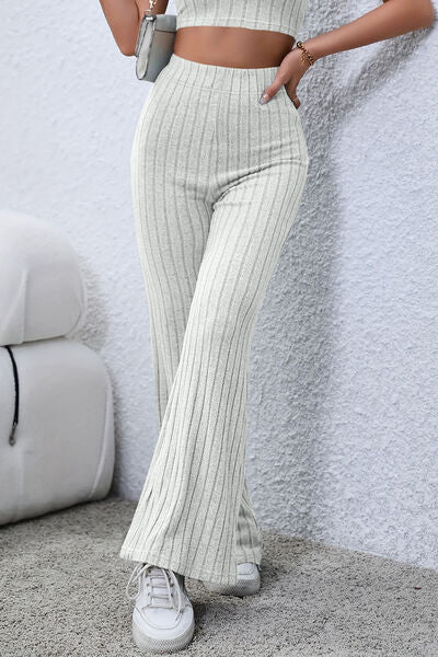 Pantalones acampanados de cintura alta