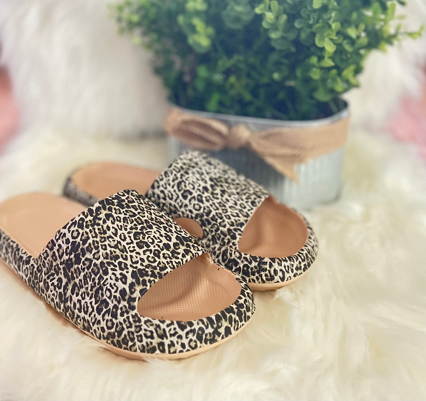 Chanclas blandas de leopardo