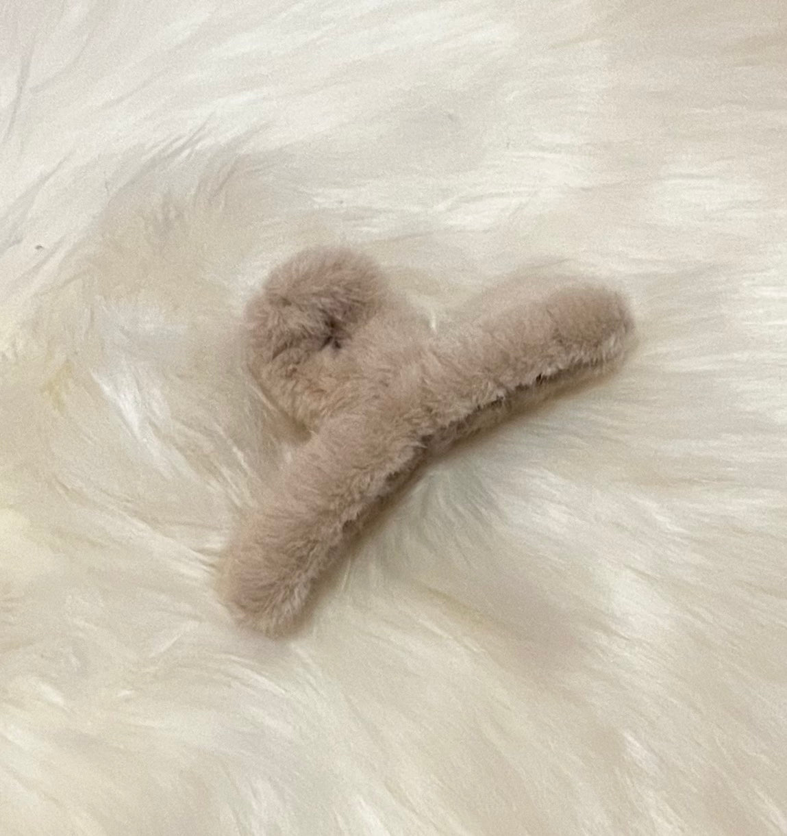 Pinzas para el cabello borroso