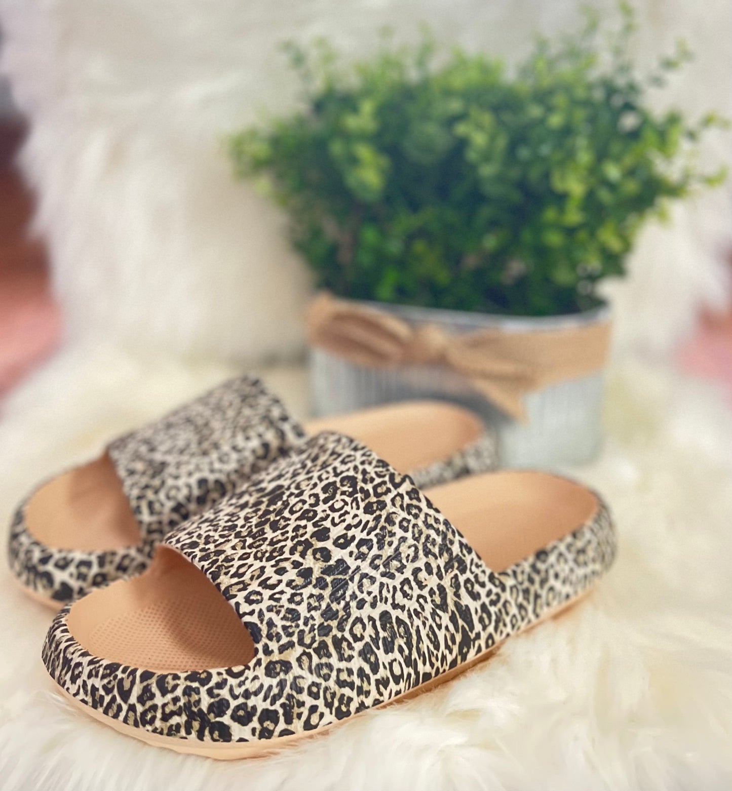 Chanclas blandas de leopardo