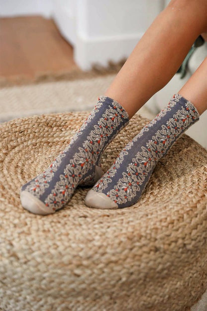 Embroidered Flower Pattern Socks