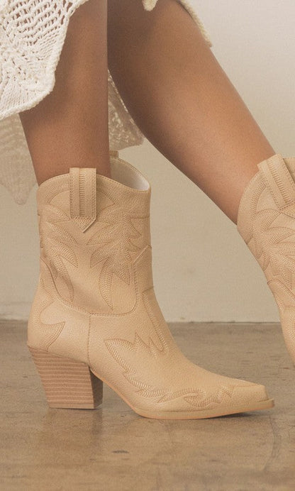 Nantes Embroidered Cowboy Boots