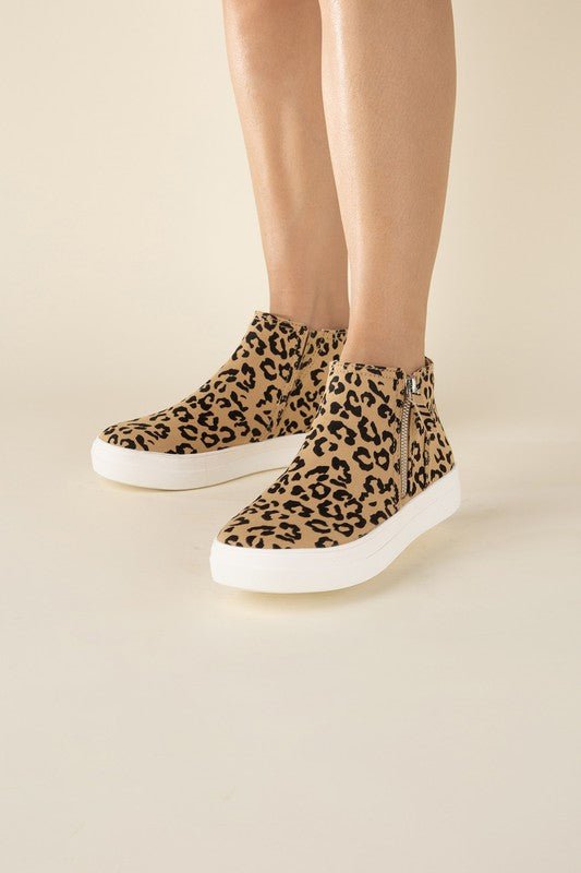 Zapatillas altas de leopardo