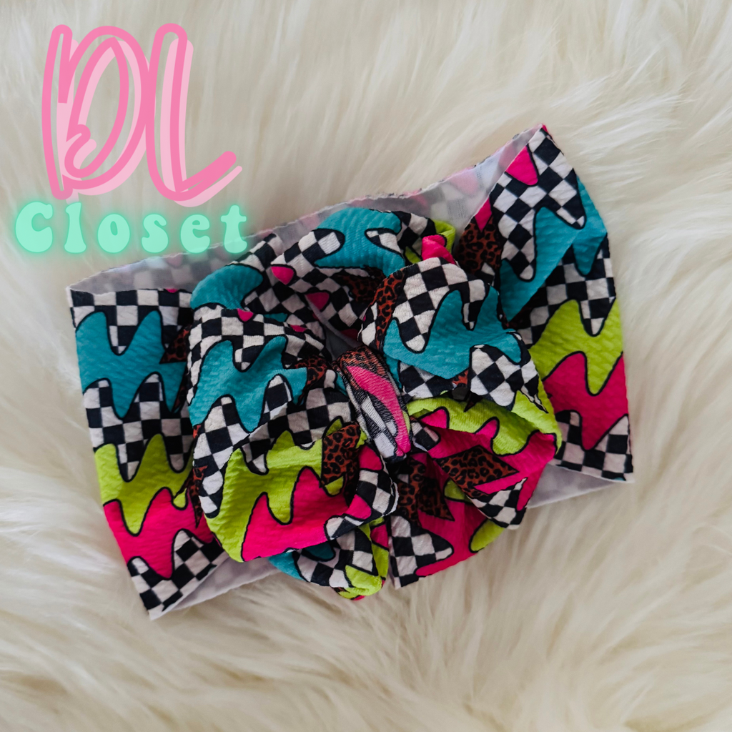 RETRO CHECKERED WAVE BOWS