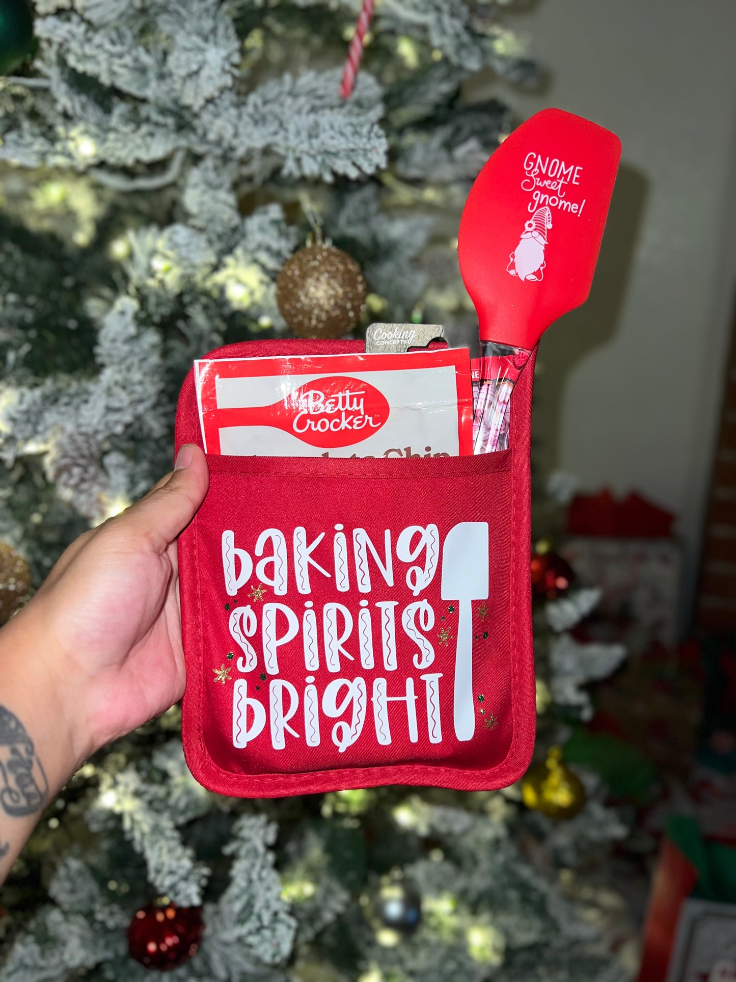 Baking Spirits Bright Gift Set