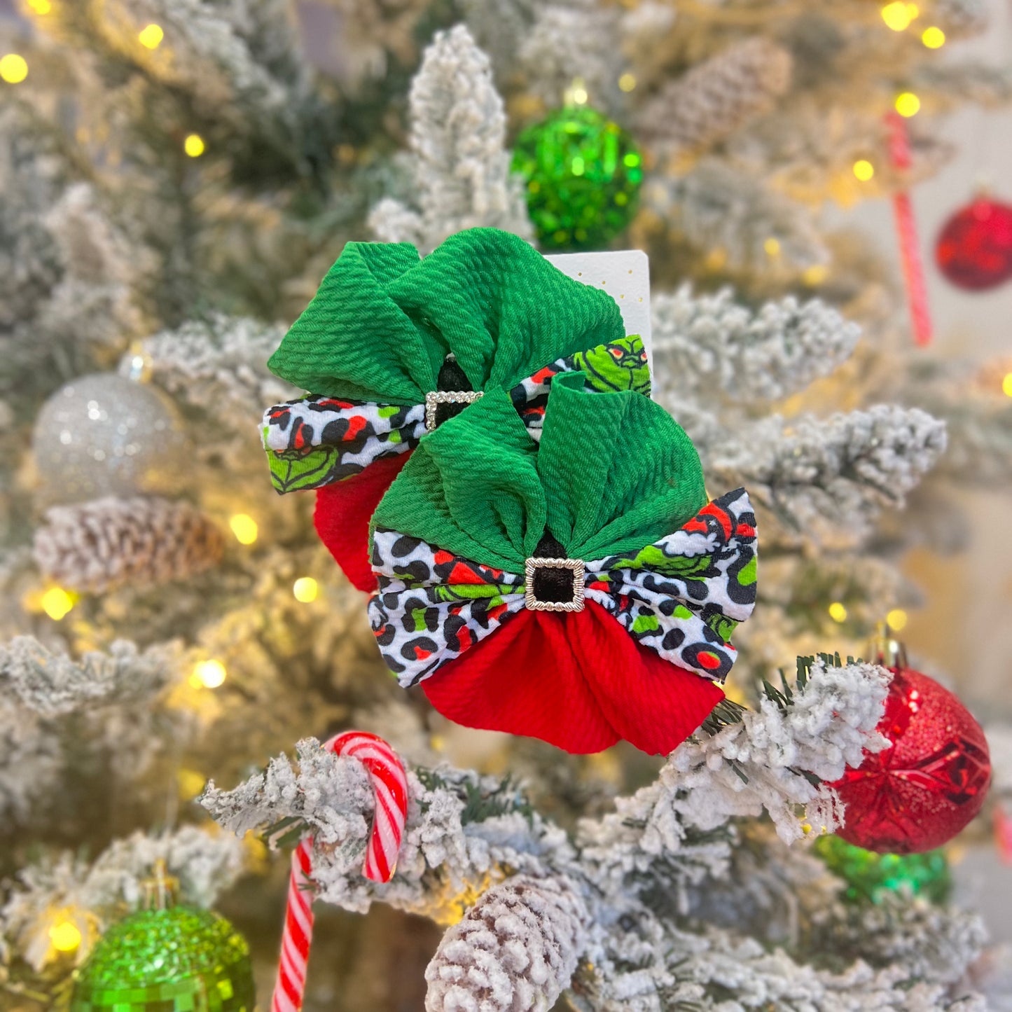 Grinchy Leopard Christmas Bows