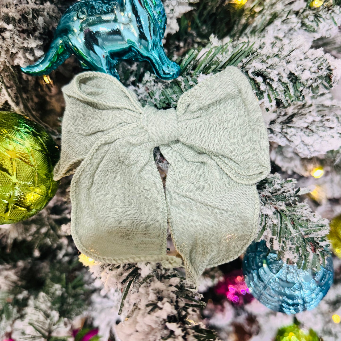 Linen Bows