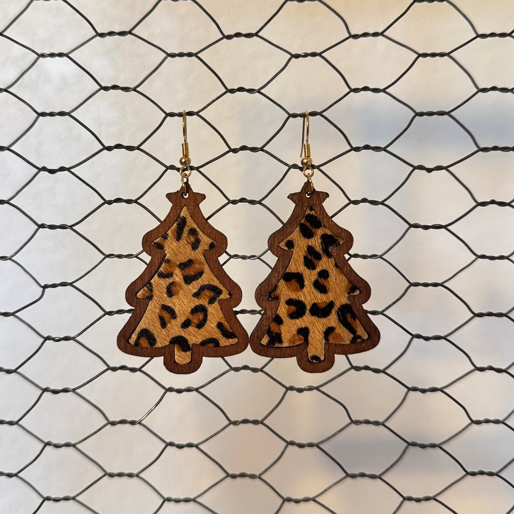 COUNTRY CHRISTMAS TREE EARRINGS