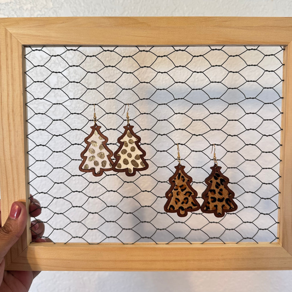 COUNTRY CHRISTMAS TREE EARRINGS