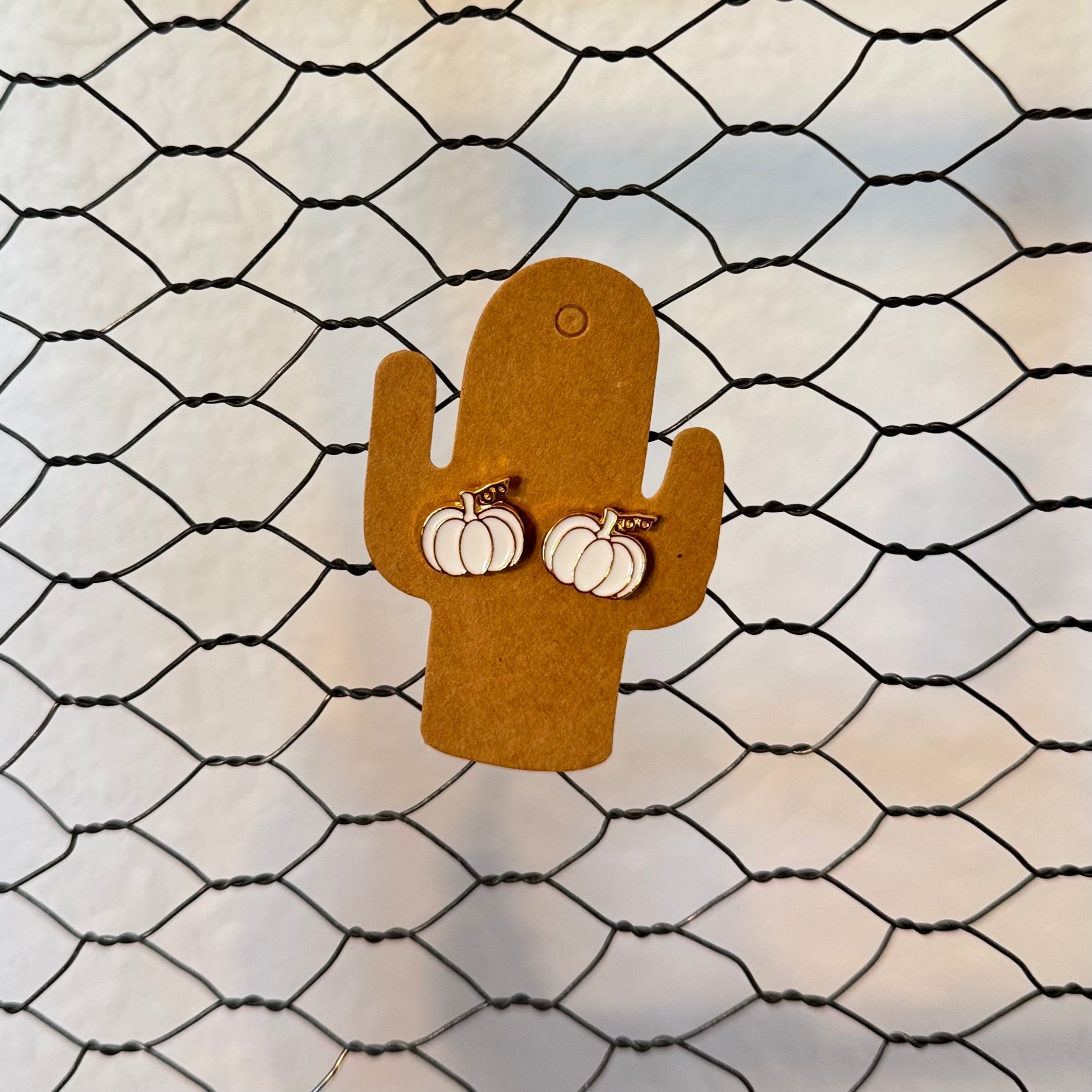 PUMPKIN STUD EARRINGS