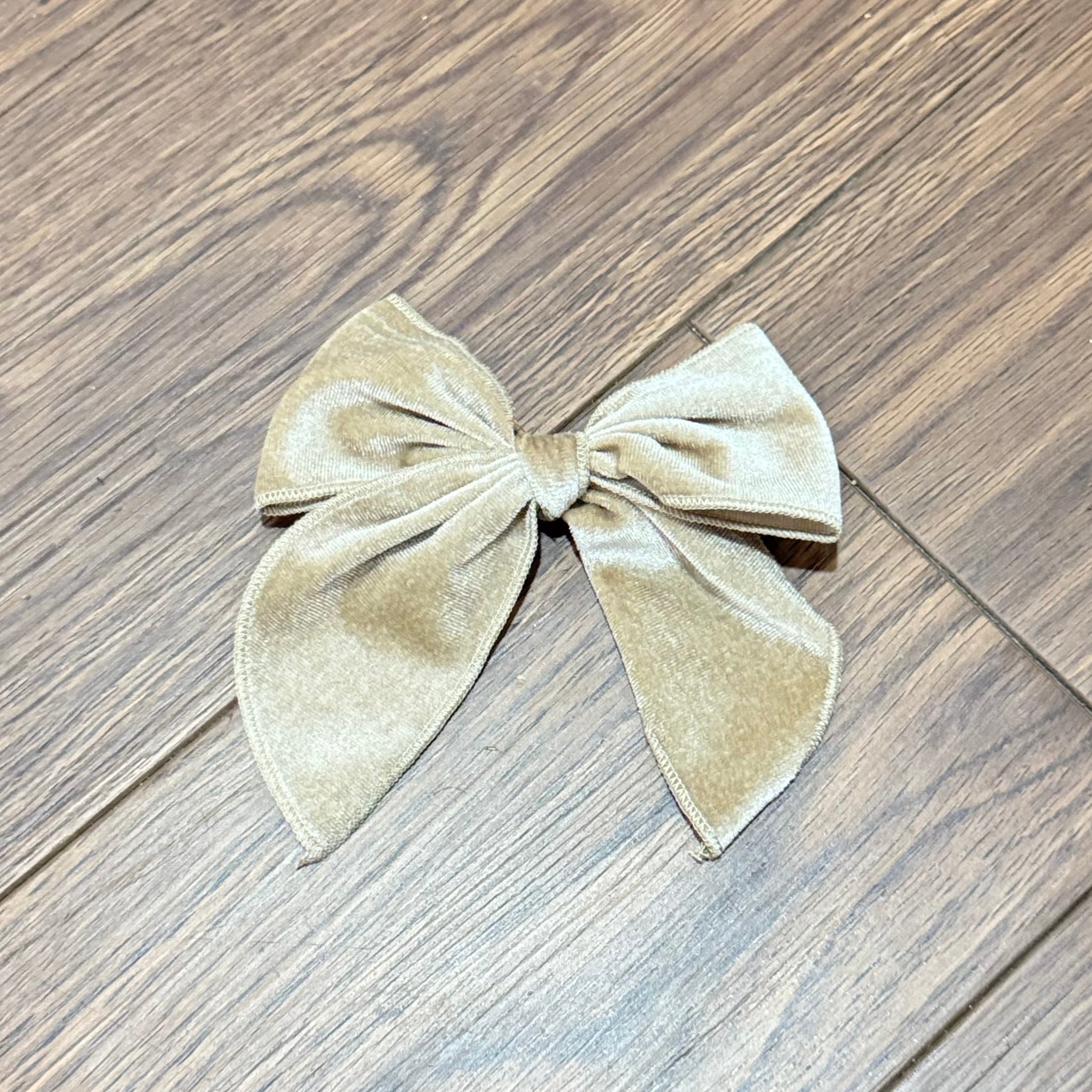 Velvety Bows