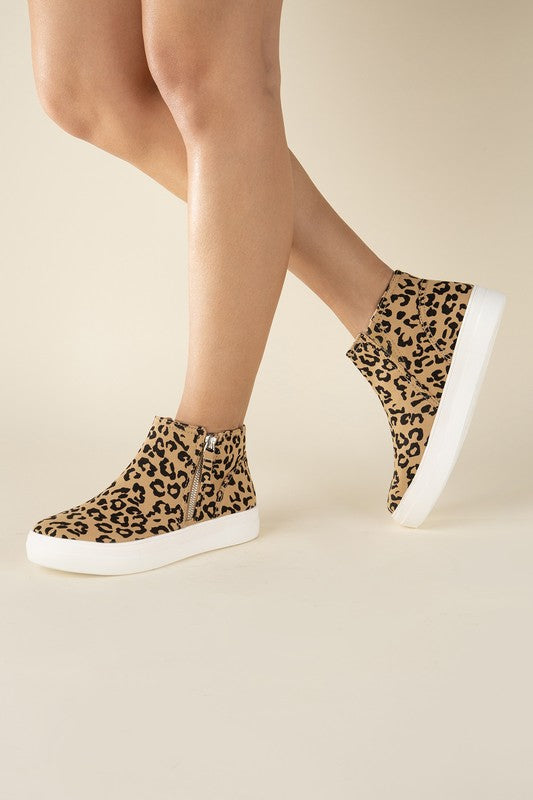 Zapatillas altas de leopardo