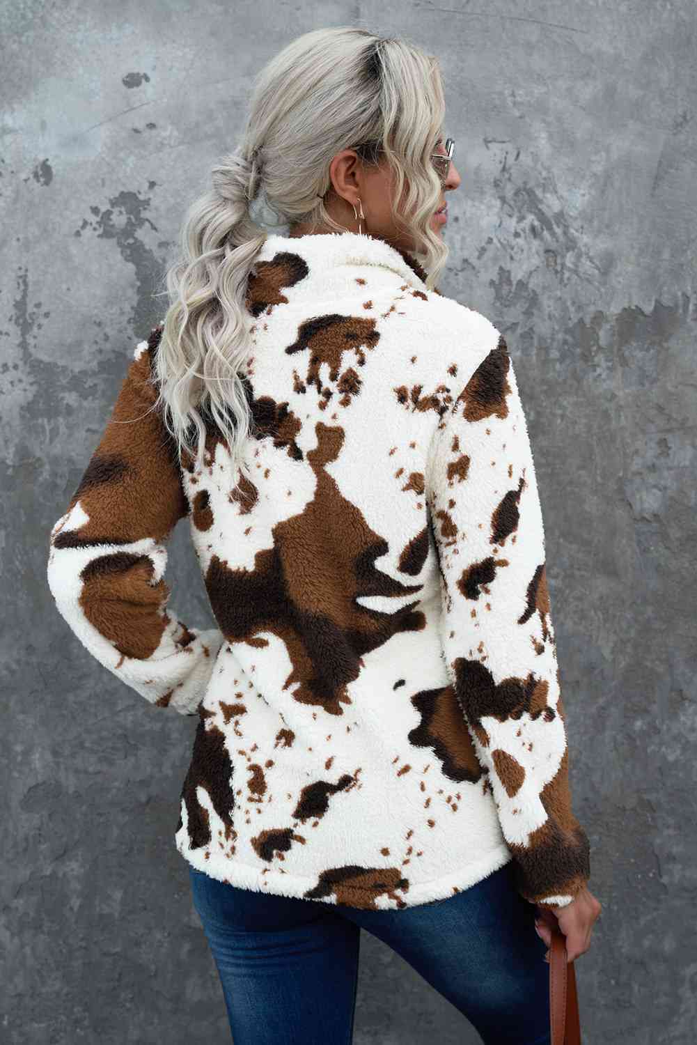 Sudadera teddy con estampado de vaca