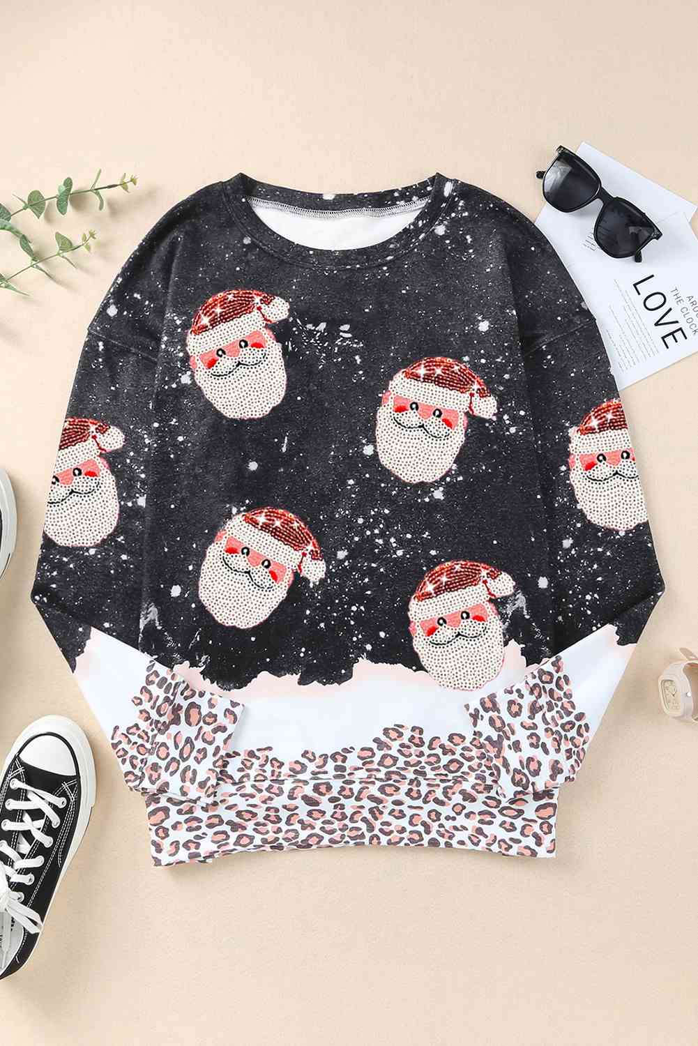 Sudadera con lentejuelas de Papá Noel y leopardo blanqueado