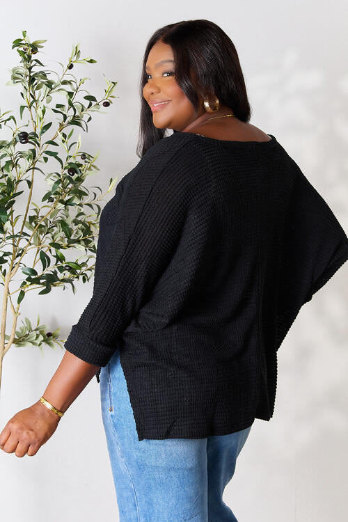 Top de punto con aberturas altas y bajas